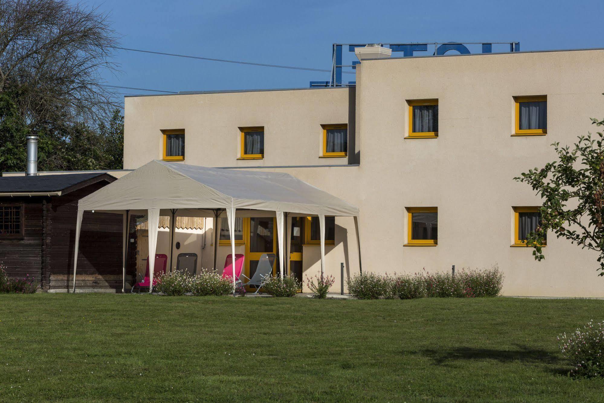 B&B Hotel Angers Parc Expos Verrieres-en-Anjou Exteriör bild